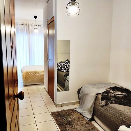 Elegant Central Studio With Balcony & 1 Gbps Fiber Thessaloniki Exterior photo